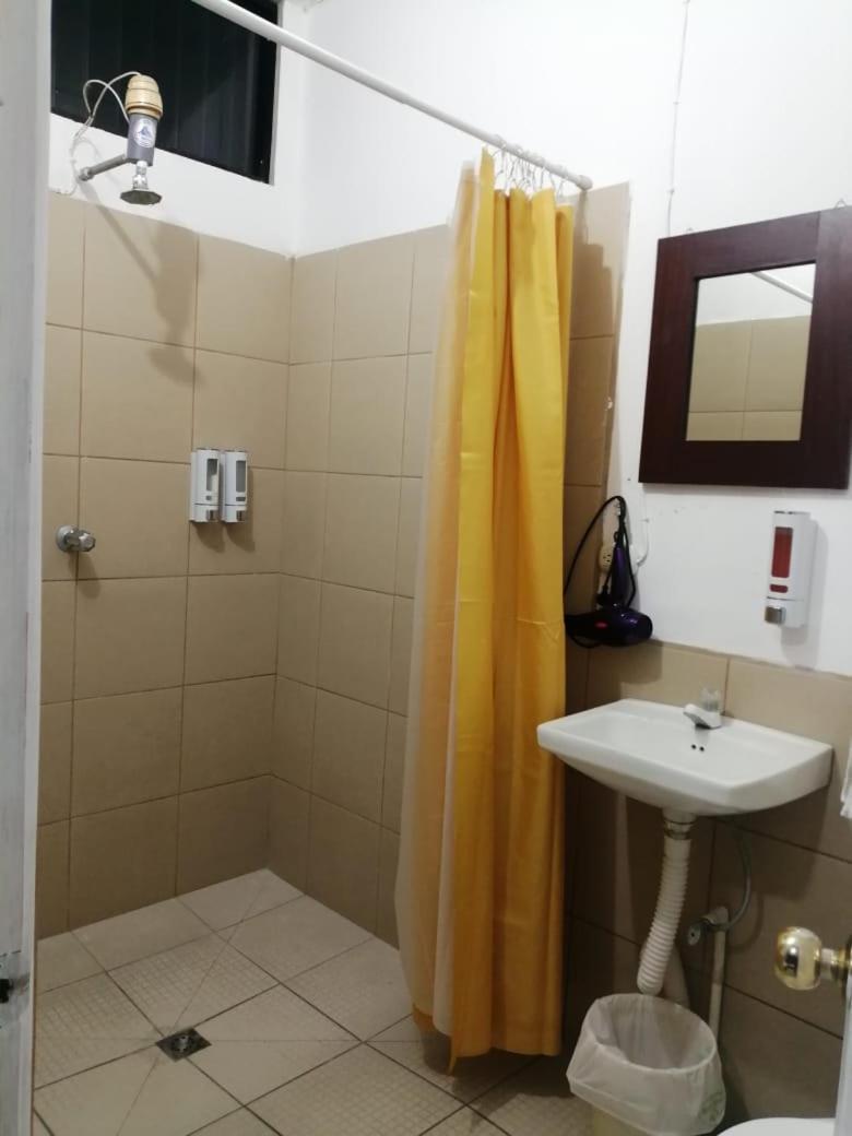 Global Airport Inn Free Shuttle Ciudad de Guatemala Pokoj fotografie