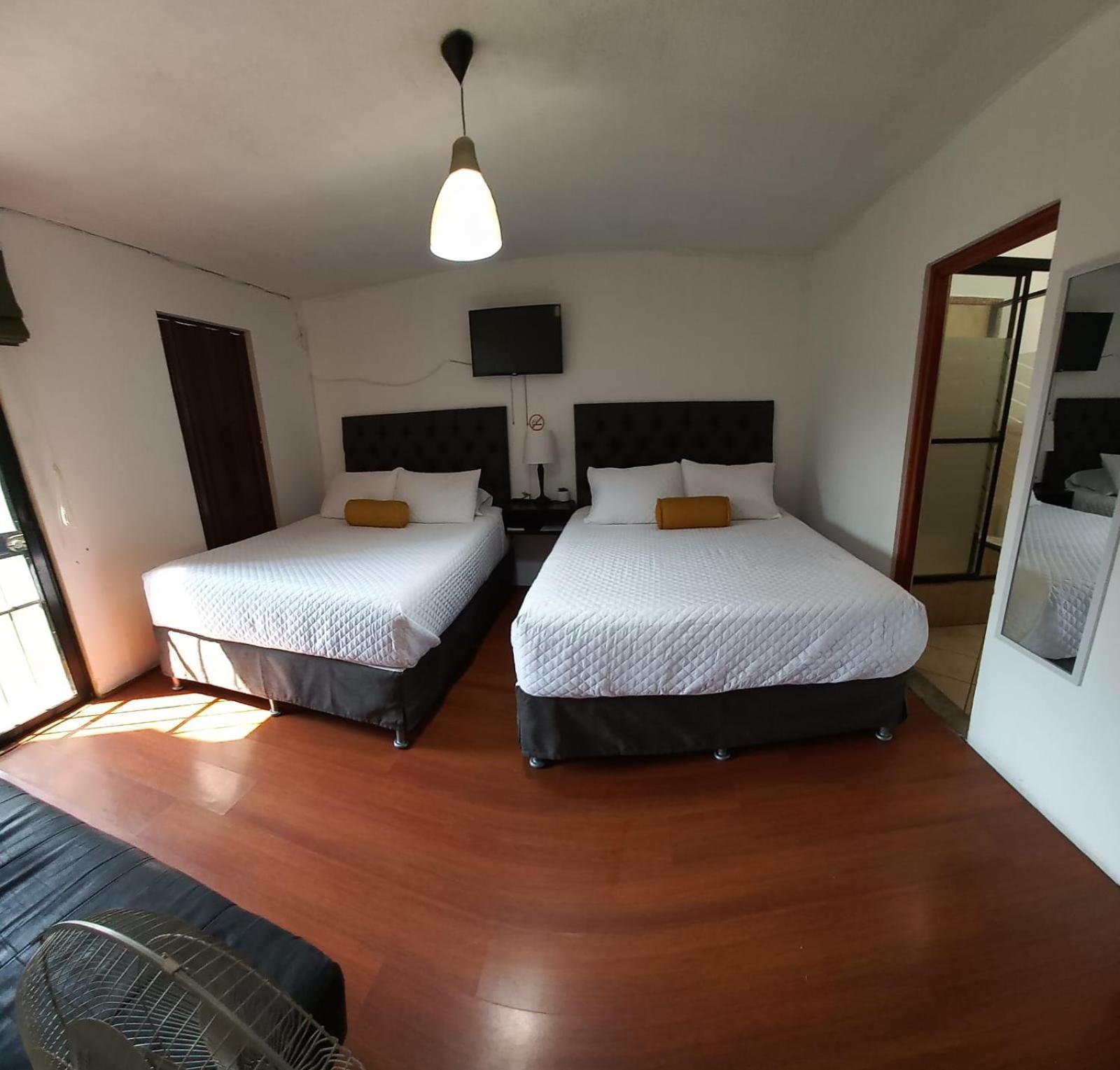 Global Airport Inn Free Shuttle Ciudad de Guatemala Pokoj fotografie